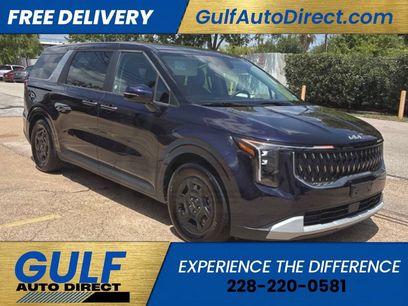 Used 2025 Kia Carnival