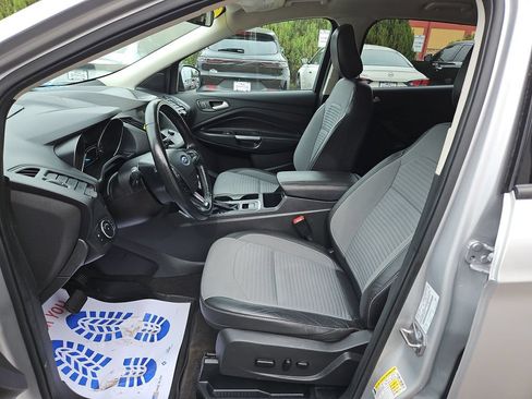 Used 2019 Ford Escape SE AWD/4WD image 9