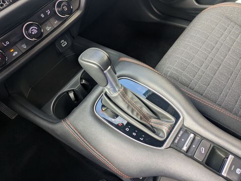Used 2023 Honda HR-V Sport image 27
