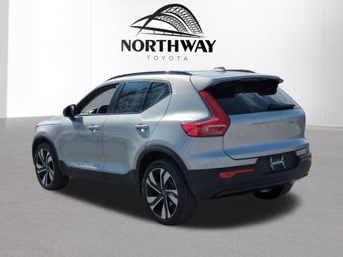 Used 2023 Volvo XC40 B5 Ultimate w/ Protection Package Premier image 5