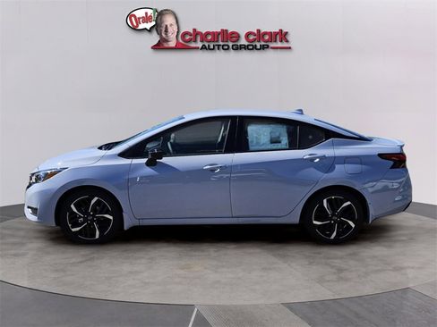 New 2025 Nissan Versa SR w/ Trunk Package image 3