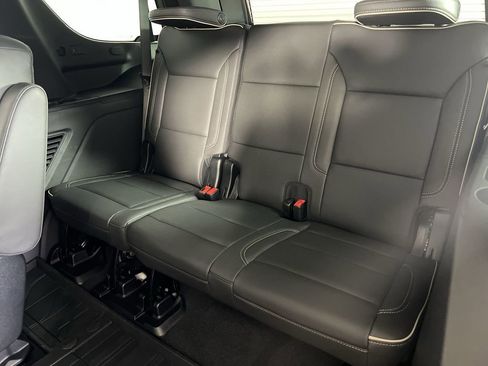 Certified 2025 GMC Yukon Elevation w/ Elevation Premium Package AWD/4WD image 22