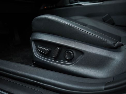 New 2026 Toyota Camry XLE AWD/4WD image 18