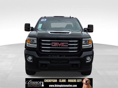 Used 2018 GMC Sierra 2500 SLT w/ All Terrain HD Package AWD/4WD image 17