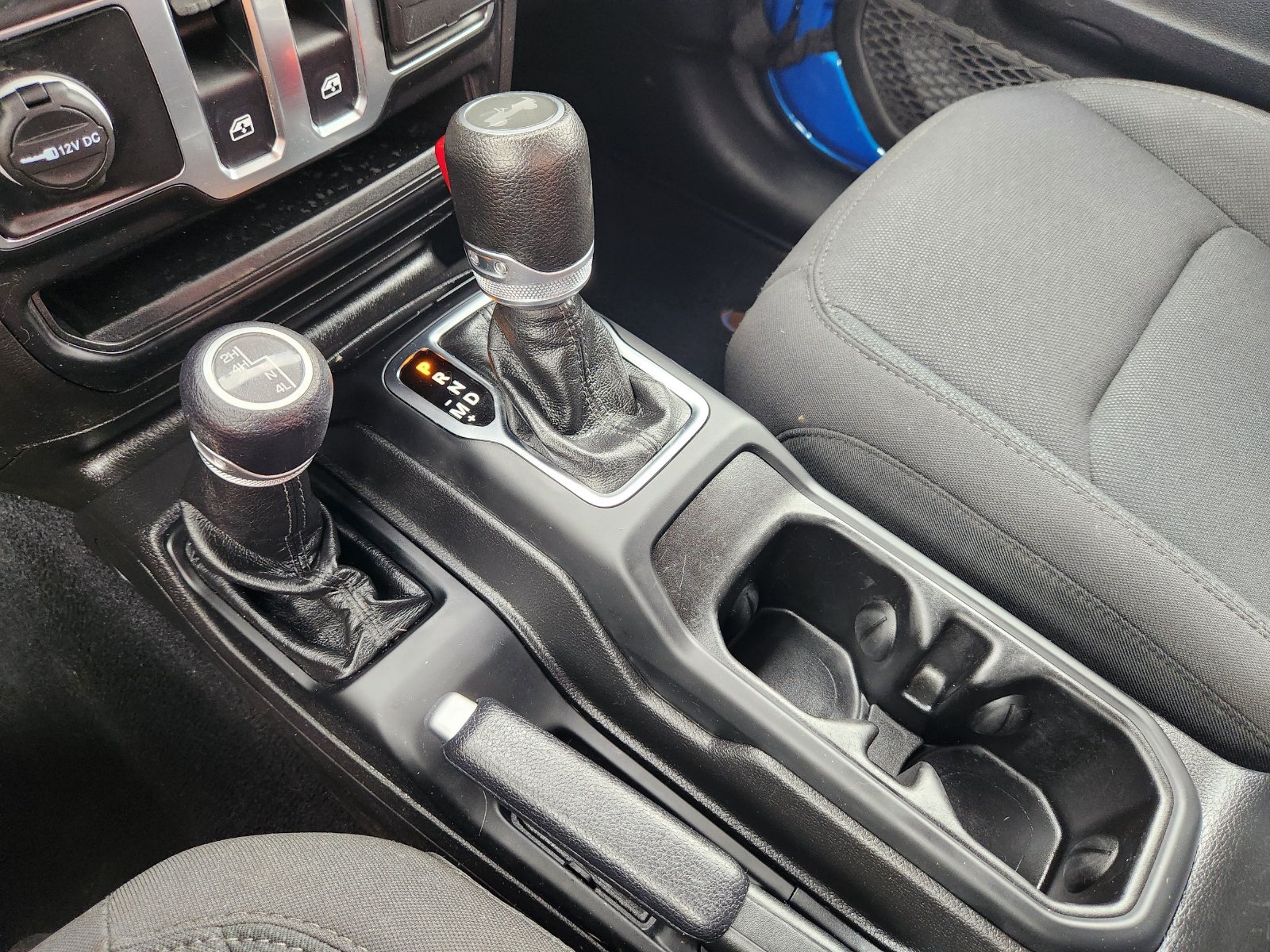 Used 2022 Jeep Wrangler Sport AWD/4WD image 27