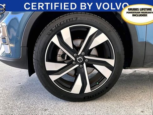 Used 2023 Volvo XC40 B5 Ultimate w/ Protection Package Premier image 12