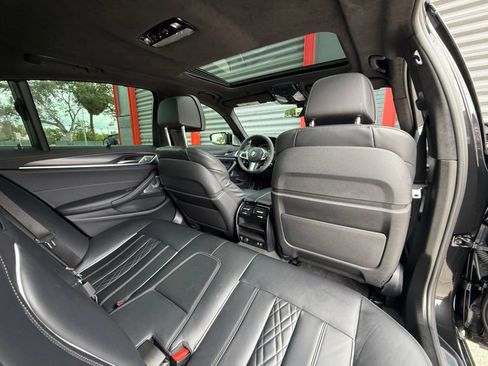 Used 2021 BMW M550i xDrive w/ Executive Package AWD/4WD image 24