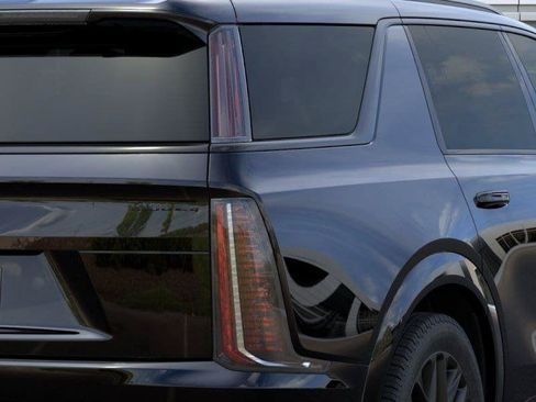 New 2026 Cadillac Escalade IQL Sport 1 w/ LPO, ONYX Package AWD/4WD image 11