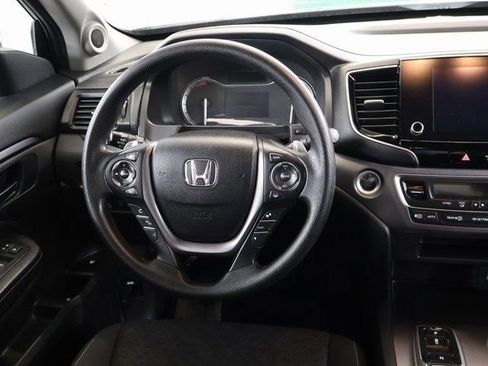 Used 2021 Honda Ridgeline Sport image 11