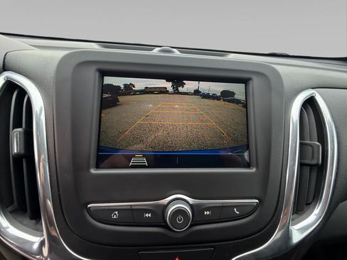 Used 2019 Chevrolet Equinox LT FWD image 16