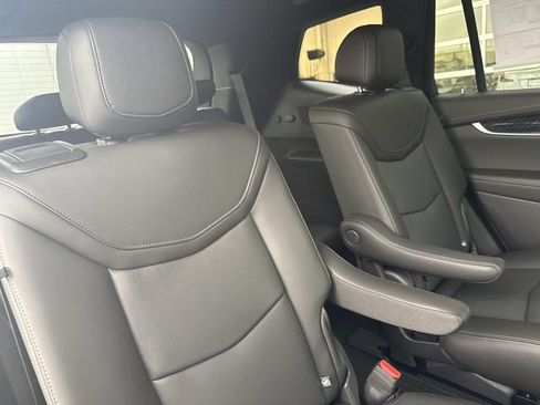 Certified 2024 Cadillac XT6 Premium Luxury AWD/4WD image 25