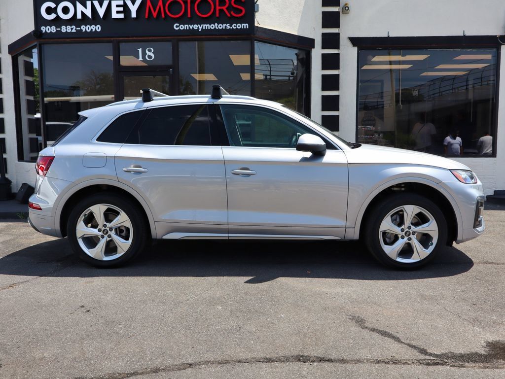 Used 2021 Audi Q5 2.0T Premium Plus w/ Premium Plus Package AWD/4WD image 5