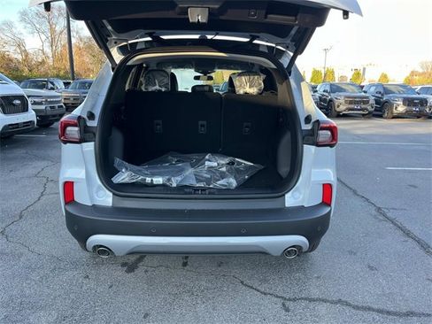 New 2026 Ford Escape SE image 12