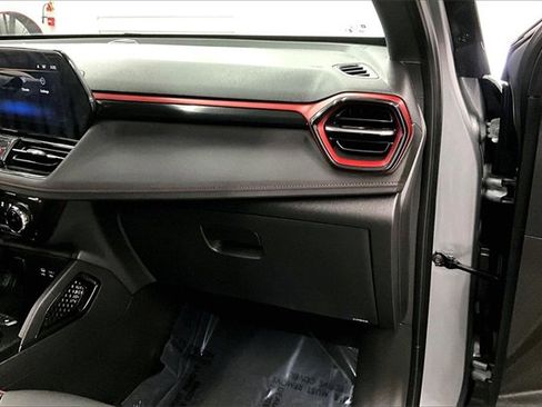 Used 2025 Chevrolet TrailBlazer RS w/ Convenience Package image 16