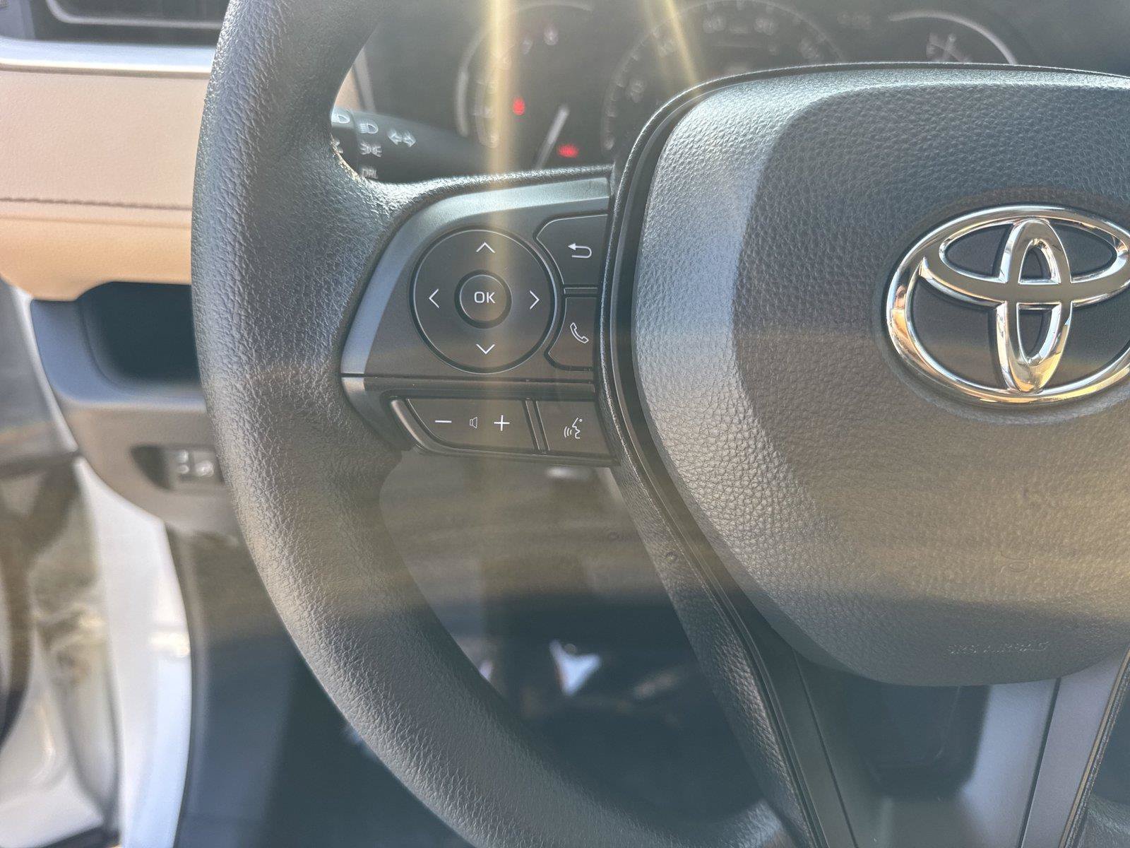 Used 2025 Toyota RAV4 LE FWD image 11