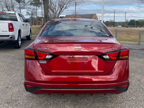 Used 2024 Nissan Altima 2.5 SV image 7