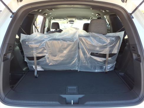 New 2025 Honda Pilot Sport image 10