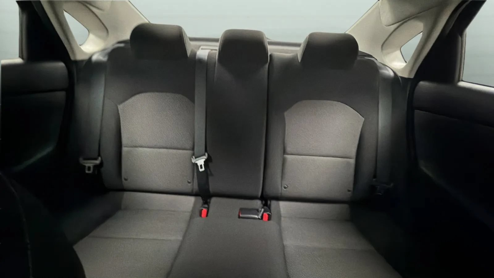 Used 2024 Kia Forte LXS w/ LXS Technology Package FWD image 17