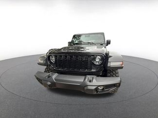 Used 2025 Jeep Wrangler Unlimited Sport AWD/4WD video 2
