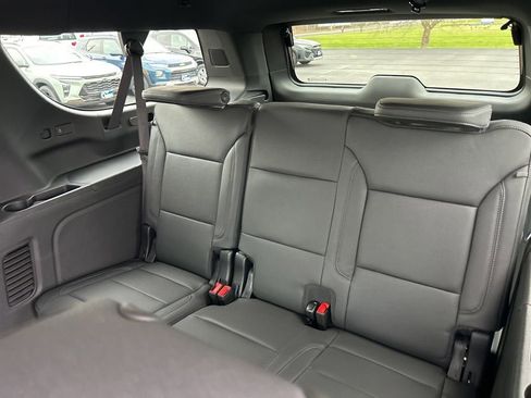 New 2026 Chevrolet Suburban Z71 image 29