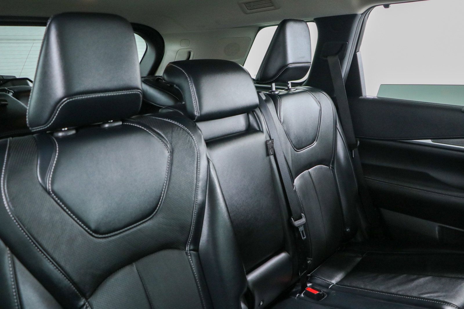 Used 2023 INFINITI QX60 Luxe w/ Cargo Package AWD/4WD image 29