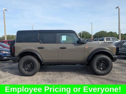 New 2026 Ford Bronco Badlands AWD/4WD image 4