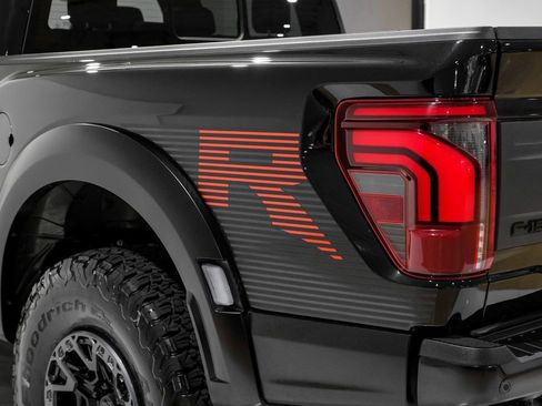 Used 2025 Ford F150 Raptor w/ Equipment Group 803A Raptor R AWD/4WD image 49