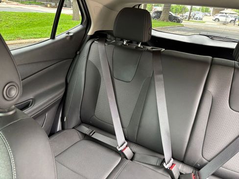 Used 2025 Buick Encore GX Preferred image 34