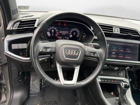 Used 2021 Audi Q3 2.0T Premium w/ Convenience Package AWD/4WD image 10