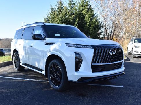 Certified 2026 INFINITI QX80 4WD w/ Sport Exterior Package image 7