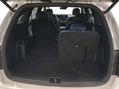 Used 2022 Kia Sorento SX Prestige w/ Panoramic Sunroof Package image 25