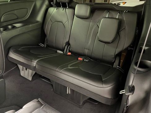 New 2026 Chrysler Voyager LX image 24