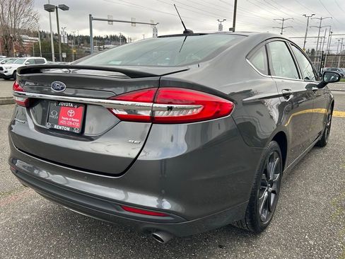 Used 2018 Ford Fusion SE w/ Equipment Group 201A image 5