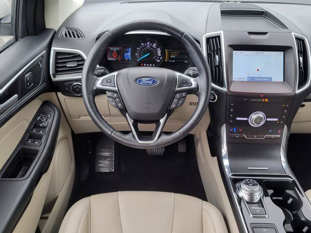 Used 2020 Ford Edge Titanium w/ Equipment Group 301A AWD/4WD image 26