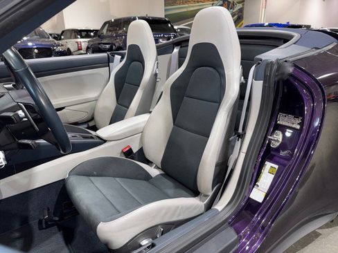 Used 2019 Porsche 911 Carrera GTS image 9