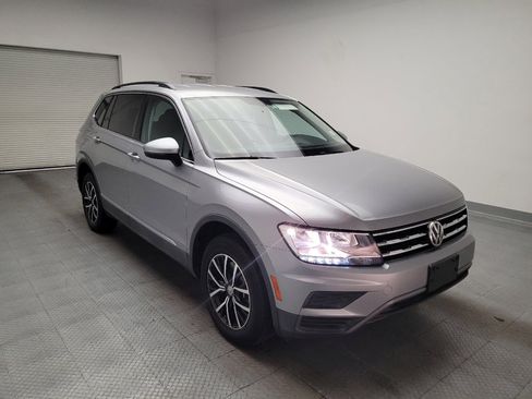 Used 2021 Volkswagen Tiguan SE FWD image 13