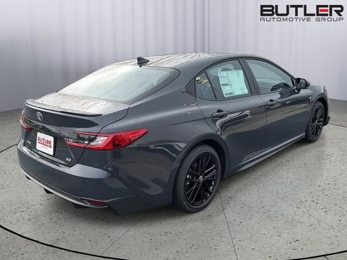New 2026 Toyota Camry SE FWD image 6