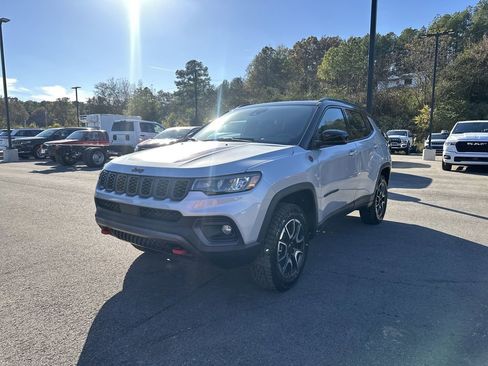 New 2026 Jeep Compass Trailhawk image 7