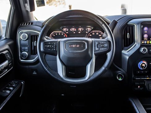 Used 2020 GMC Sierra 1500 SLT image 25
