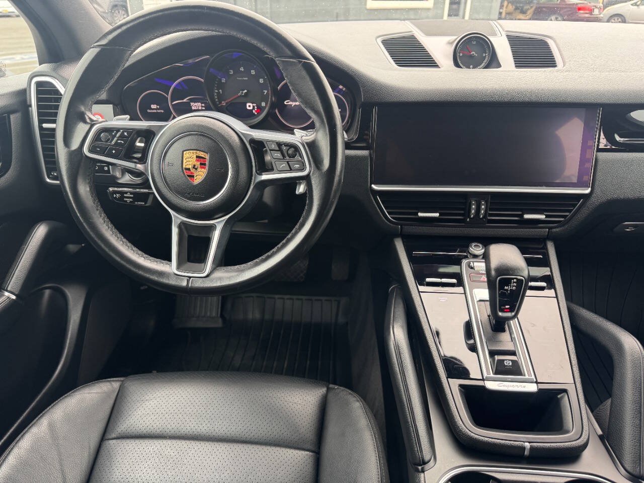Used 2020 Porsche Cayenne AWD/4WD image 14