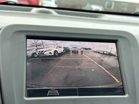 Used 2023 Chevrolet Equinox LT FWD image 28