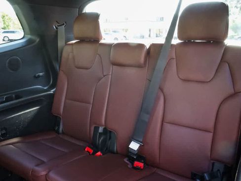 Used 2023 Kia Telluride SX AWD/4WD image 16