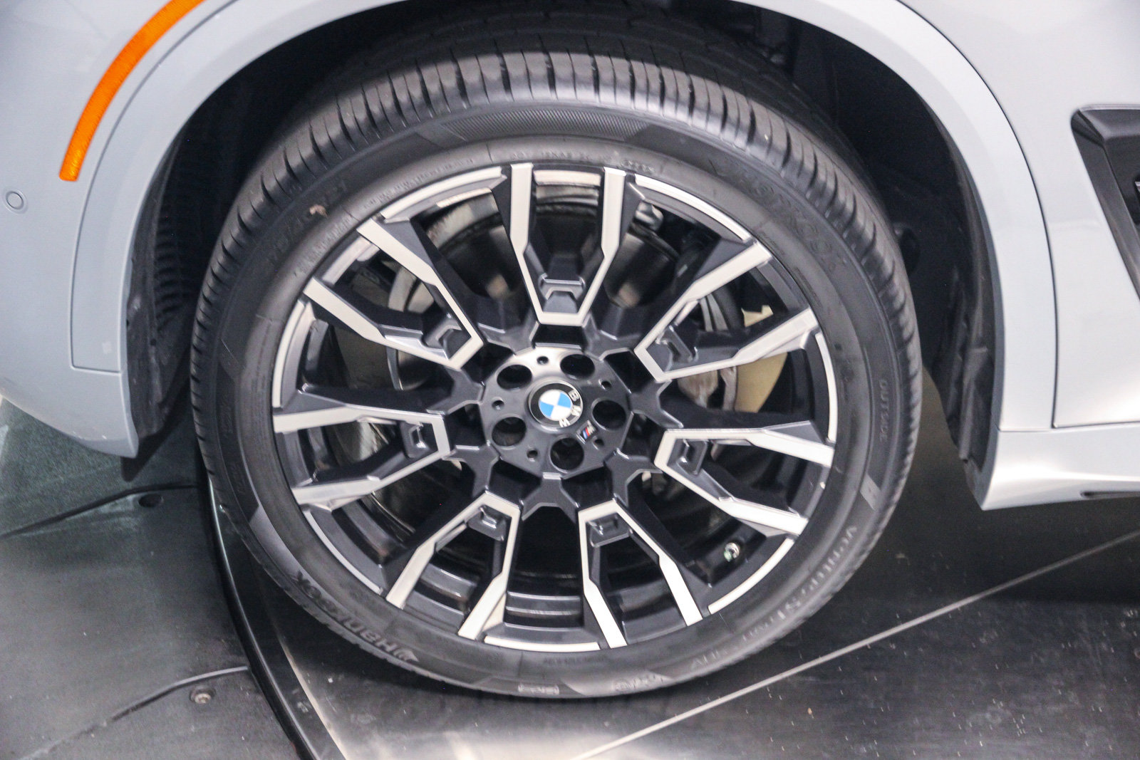 Certified 2024 BMW X5 sDrive40i w/ M Sport Package RWD image 10