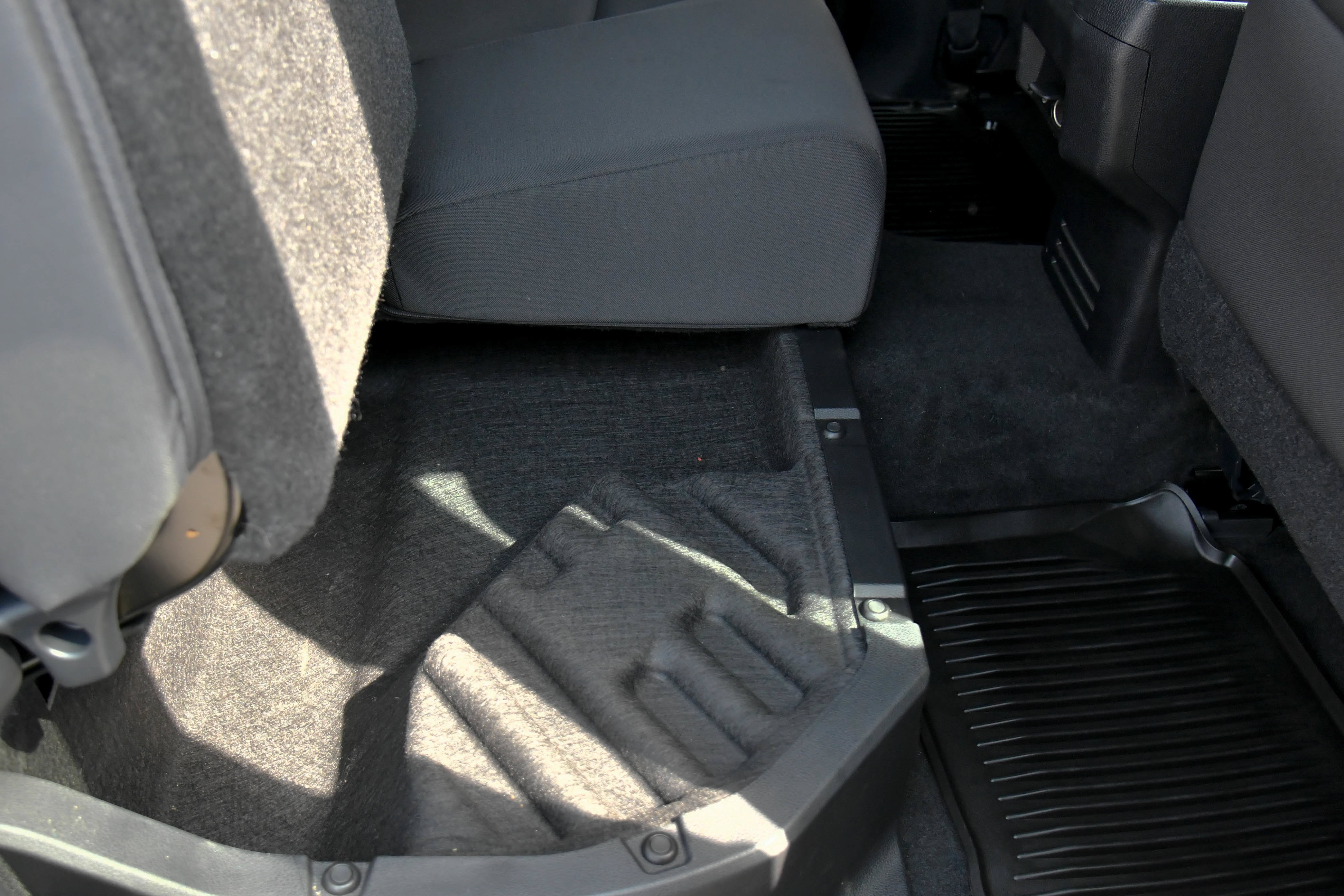 Used 2025 Toyota Tacoma SR5 AWD/4WD image 44