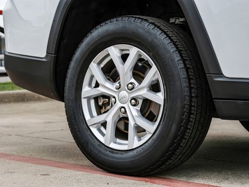 Used 2023 Jeep Grand Cherokee L Limited image 67