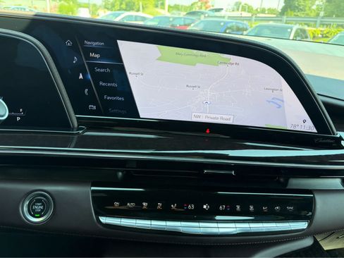 Used 2022 Cadillac Escalade Sport Platinum AWD/4WD image 22