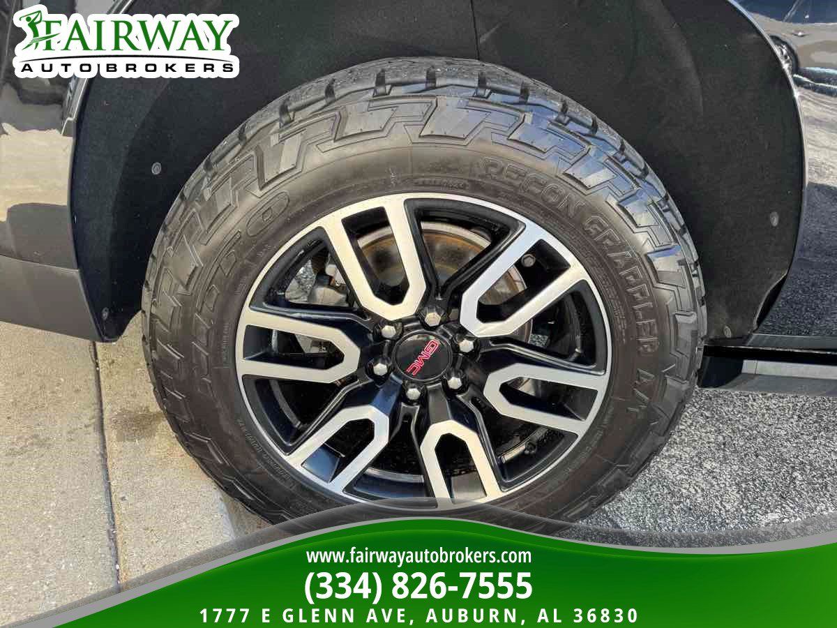 Used 2021 GMC Yukon XL AT4 w/ AT4 Premium Plus Package AWD/4WD image 38