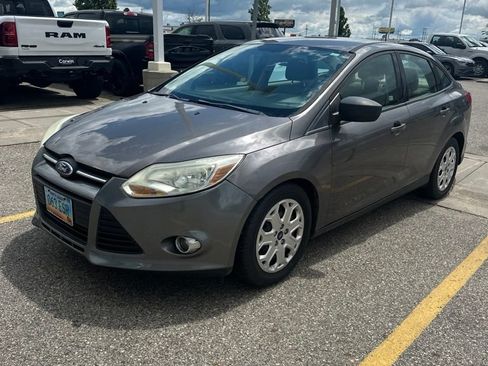 Used 2012 Ford Focus SE FWD image 4