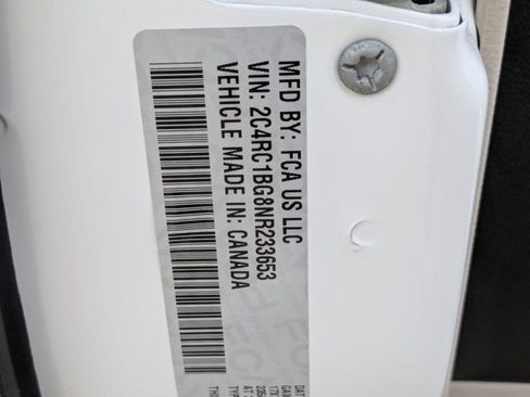 Used 2022 Chrysler Pacifica Touring-L image 15