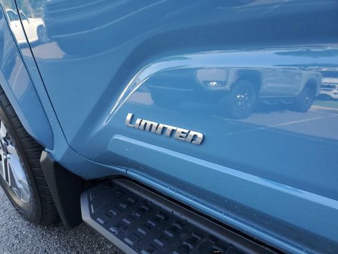 Used 2026 Toyota 4Runner Limited AWD/4WD image 18